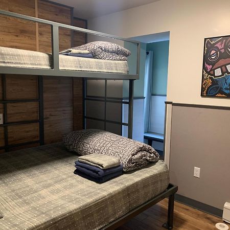 Jasper Downtown Hostel Екстер'єр фото