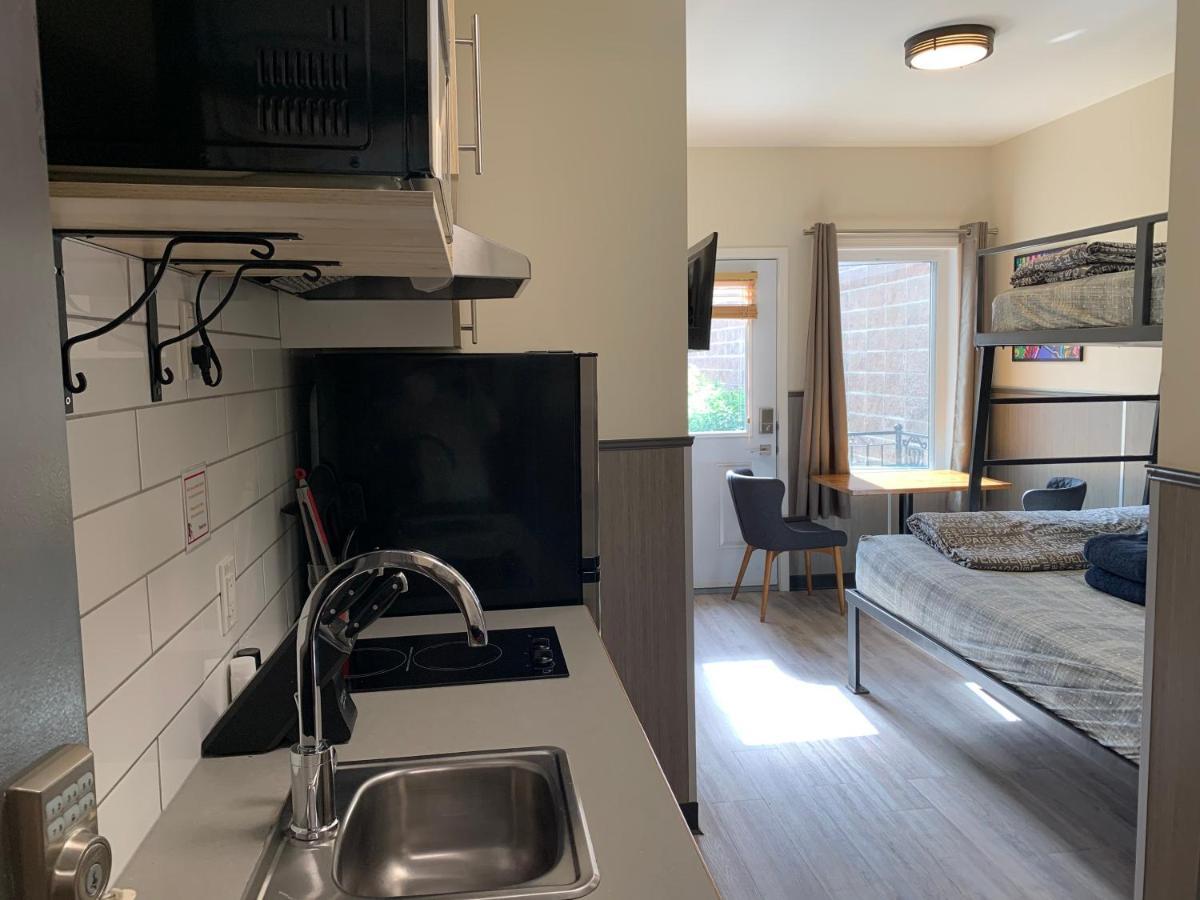 Jasper Downtown Hostel Екстер'єр фото