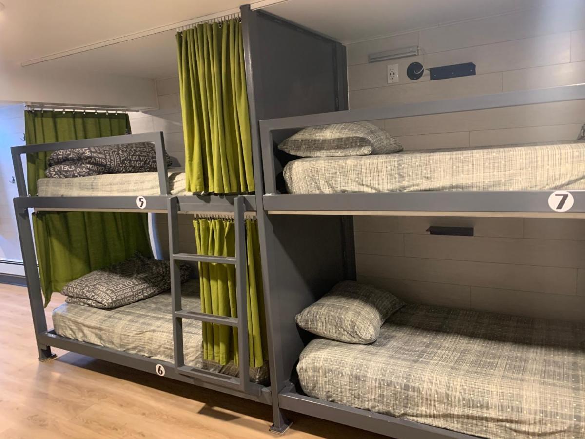 Jasper Downtown Hostel Екстер'єр фото