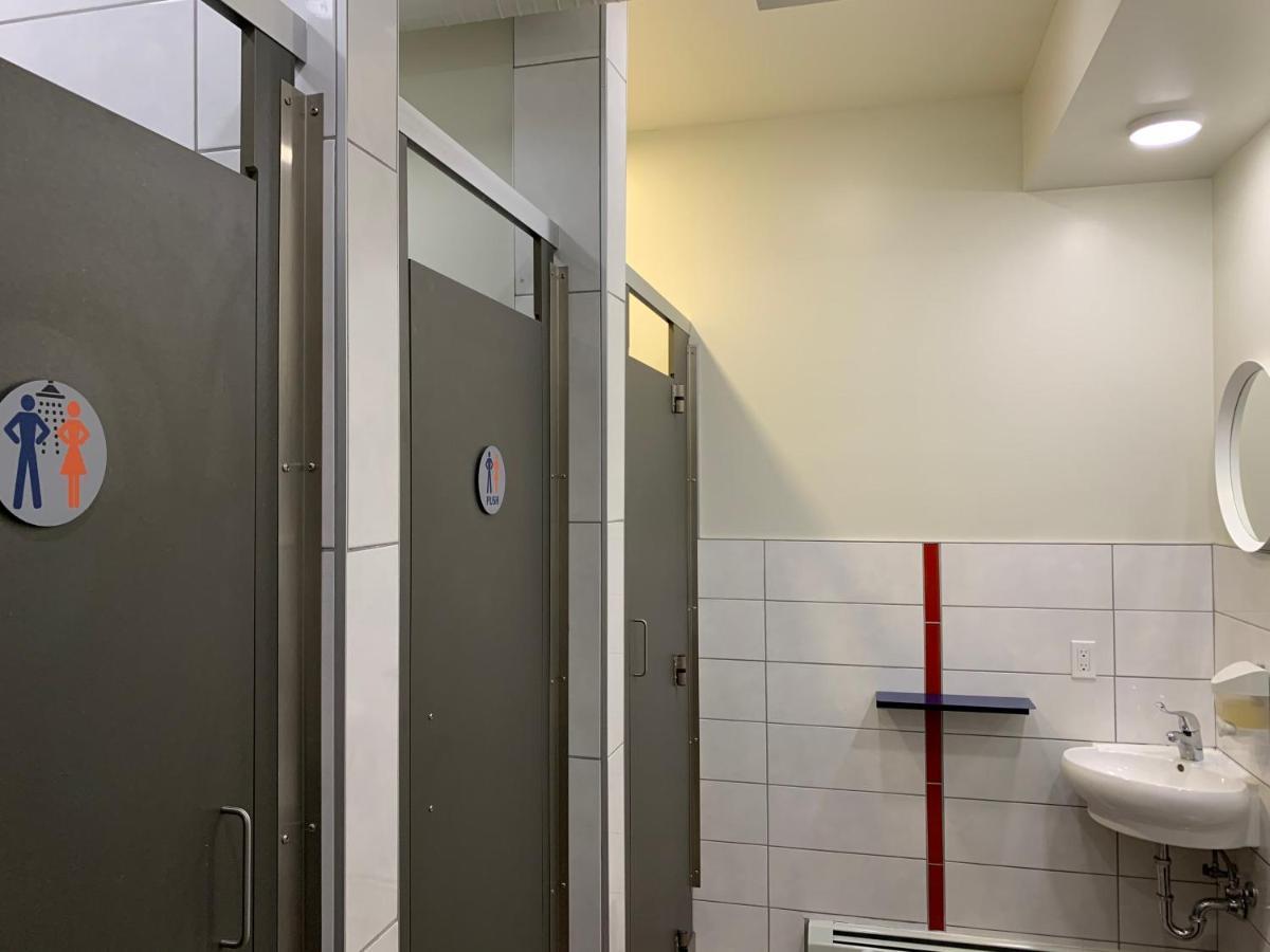 Jasper Downtown Hostel Екстер'єр фото