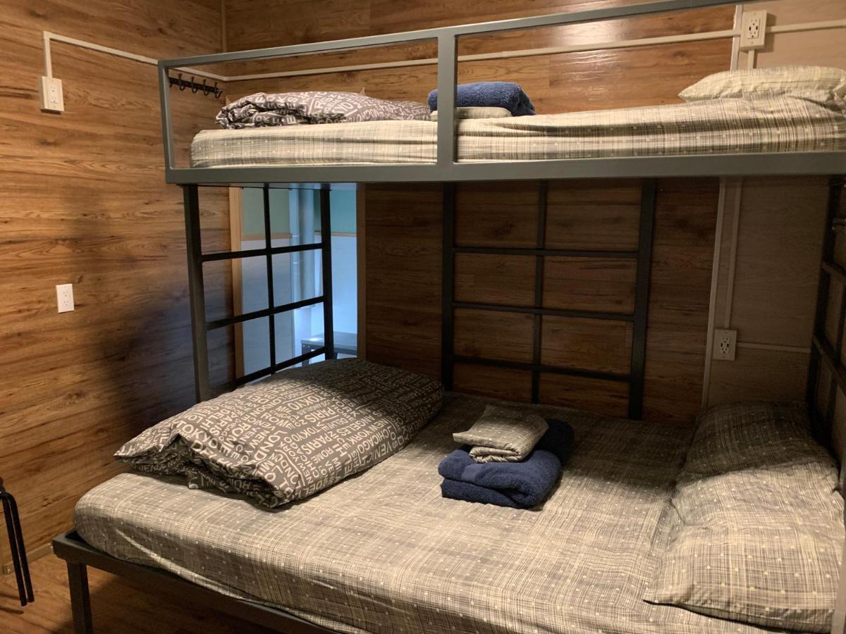 Jasper Downtown Hostel Екстер'єр фото