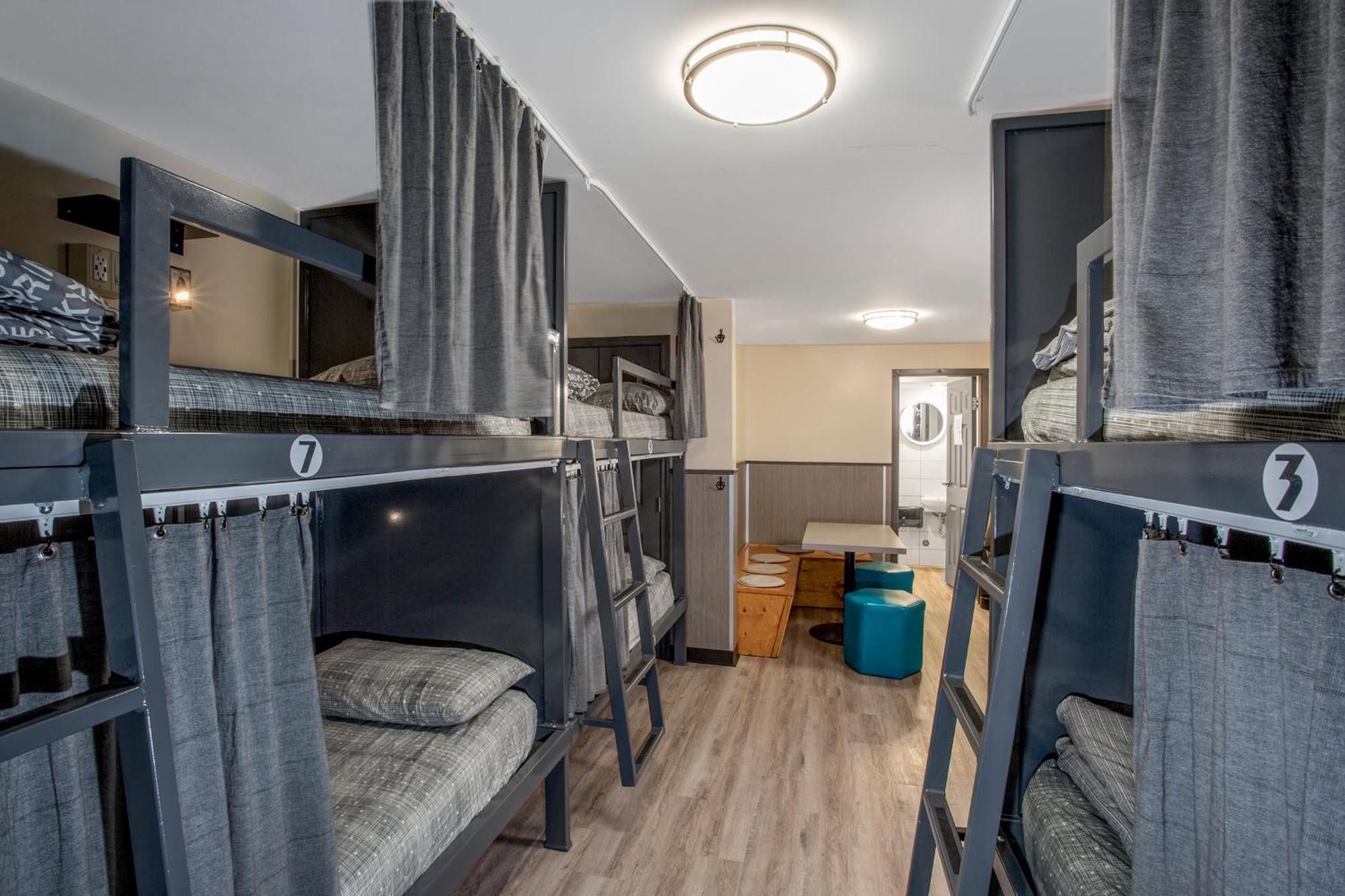 Jasper Downtown Hostel Екстер'єр фото